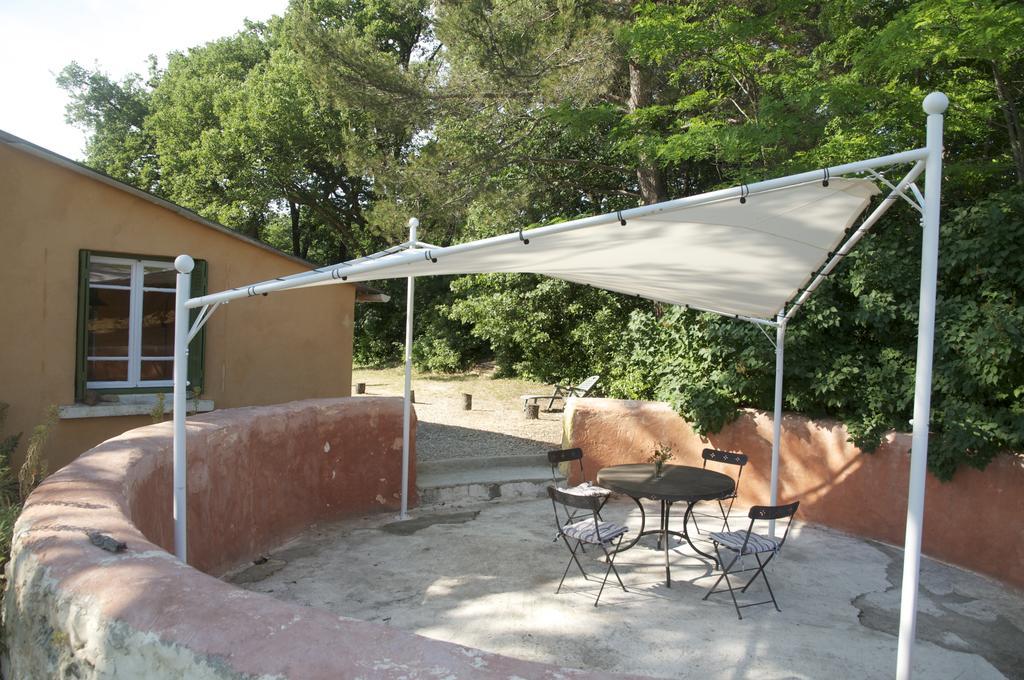 Le Petit Bacalan Villa Mormoiron Rum bild